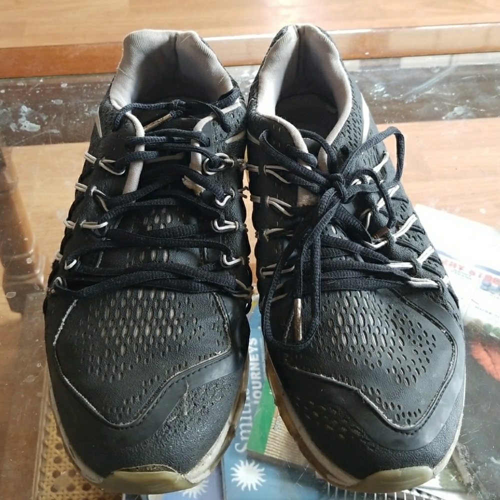 Black Nike Airmax